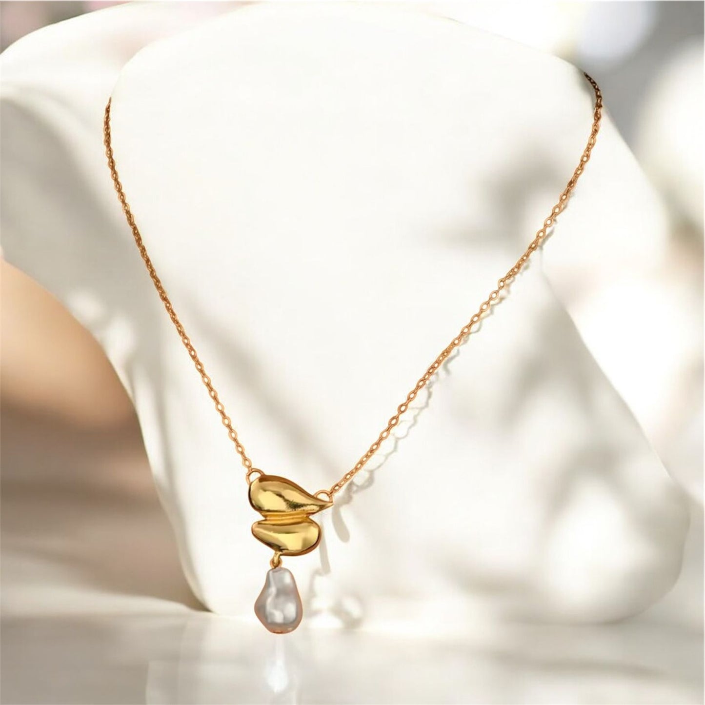 Pearl of Calm 18k Gold Plated Necklace