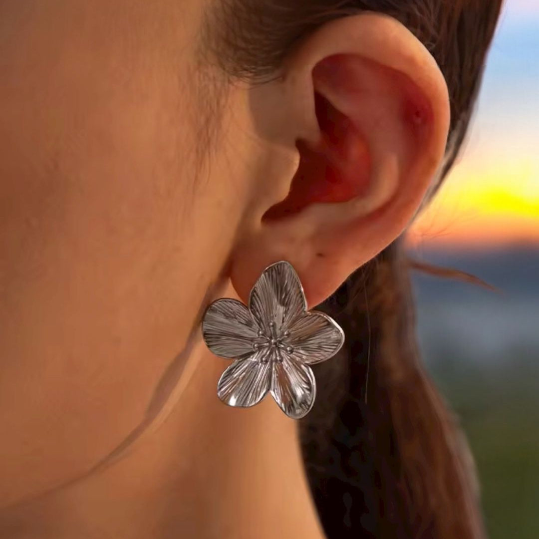 Sculpted Radiance Earring Collection